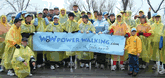 WoW power walkers chill (!) at the start of Casino Niagara